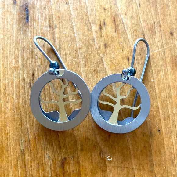 TREE of Life Necklace & Earrings Set - Picture 2 of 3